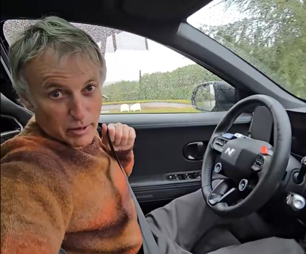 Jesús Calleja ya no es capaz de vender ni agua en el desierto, solo provoca enormes carcajadas