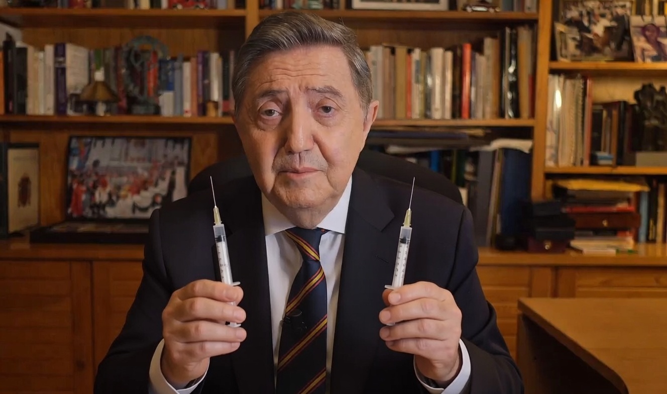 Pfiferico Jiménez Losantos y su contradictorio discurso anti-estado desde una empresa subvencionada y con todos los empleados obligados a «inmunizarse»