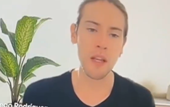 Con esas respuestas es difícil no contratar a este chico «tan listo»