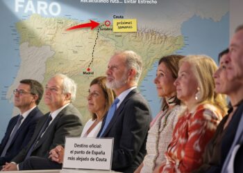 Letizio decide viajar a Santander al no encontrar otro lugar más alejado de Ceuta